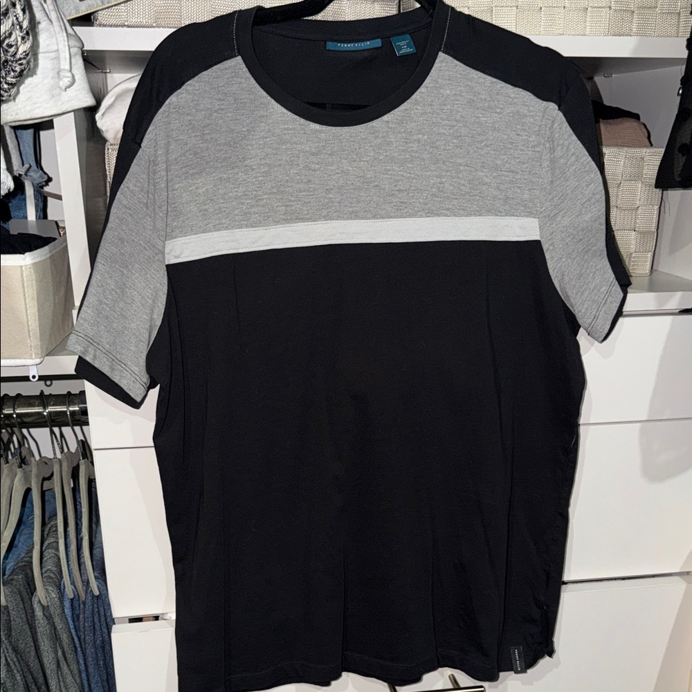 Perry Ellis Black and Gray Short Sleeve Tee